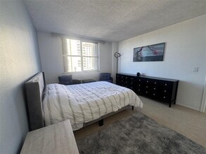 2000 S Ocean Blvd, Unit #5 in Pompano Beach, FL - Building Photo - Building Photo