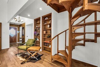 3216 San Jacinto St in Dallas, TX - Building Photo - Building Photo