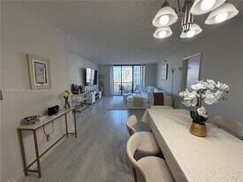 3300 NE 192 St in Aventura, FL - Building Photo