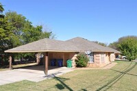 1501 9th St in Bridgeport, TX - Foto de edificio - Building Photo