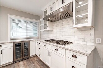 4580 Hazelnut Ave in Seal Beach, CA - Building Photo - Building Photo