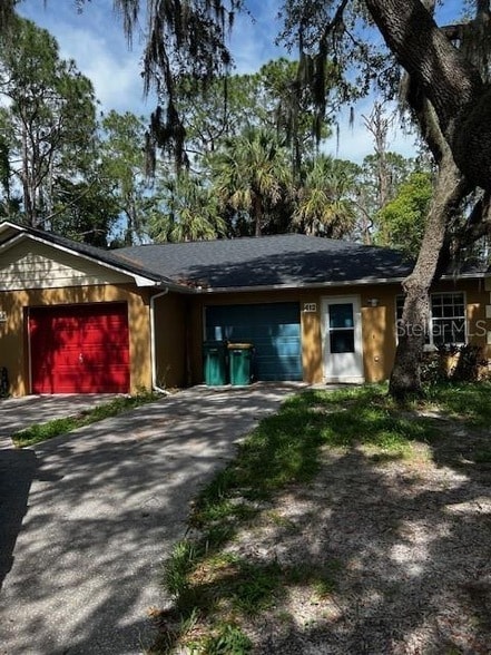 412 Jennifer Ln in Eustis, FL - Building Photo - Building Photo