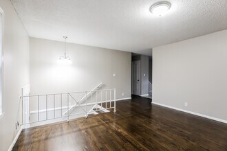 907 N Yuma Ave in Independence, MO - Foto de edificio - Building Photo