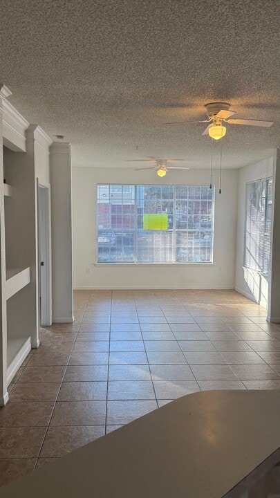 13103 Mulberry Park Dr, Unit 833 in Orlando, FL - Foto de edificio