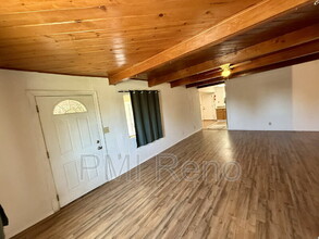 335 Denslowe Dr in Reno, NV - Building Photo - Building Photo