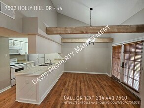 7522 Holly Hill Dr in Dallas, TX - Building Photo - Building Photo