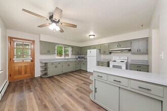 407 S Hamilton St in Lockport, IL - Building Photo - Building Photo