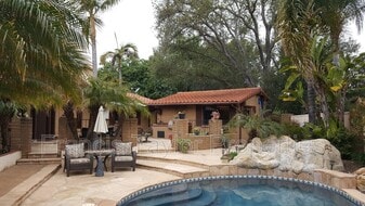 3043 Bernardo Ave in Escondido, CA - Building Photo