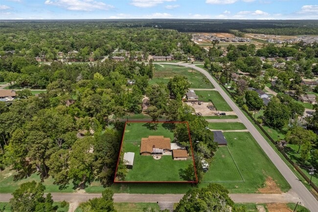 24338 Redbud Ave in Porter, TX - Foto de edificio - Building Photo