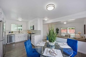 5011 Doyle Rd in San Jose, CA - Building Photo - Building Photo