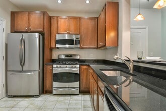 410 Westchester Ave in Port Chester, NY - Building Photo - Building Photo