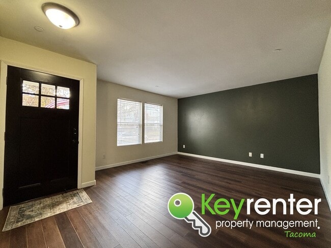 2228 Forrest St in Dupont, WA - Building Photo - Building Photo