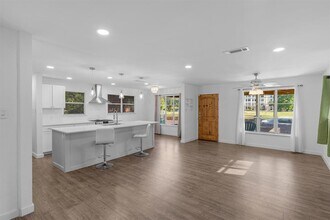 1306 Haskell St in Austin, TX - Building Photo - Building Photo