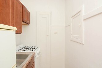 2536 N Sawyer Ave in Chicago, IL - Building Photo - Building Photo