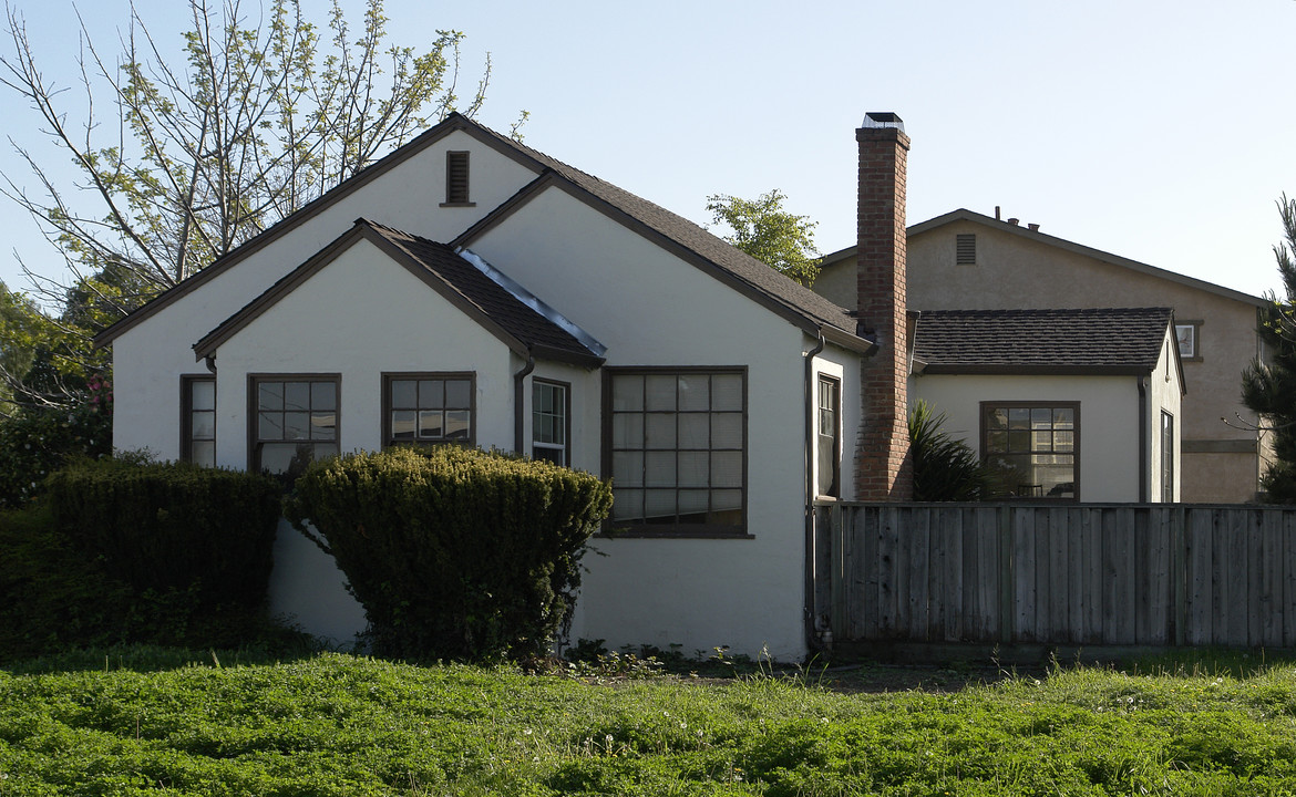 20478 Anita Ave in Castro Valley, CA - Building Photo