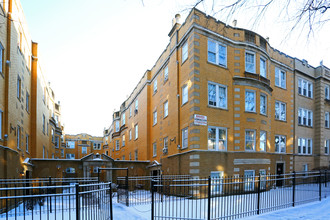 Damen Apartments in Chicago, IL - Building Photo - Building Photo