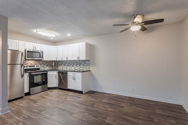 The Residences at Stonebrook Apartment Homes in Nashville, TN - Foto de edificio - Building Photo