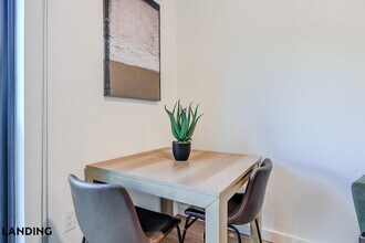 2623 Keene St, Unit 576 in Houston, TX - Building Photo - Building Photo