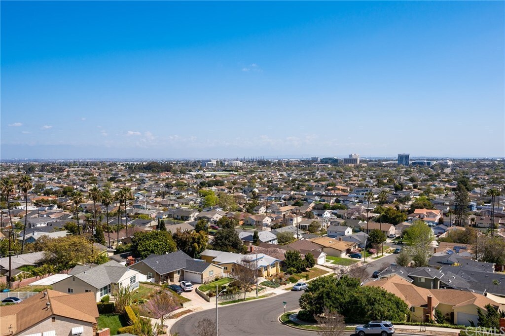 1108 Camino Real, Unit 511 in Redondo Beach, CA - Building Photo