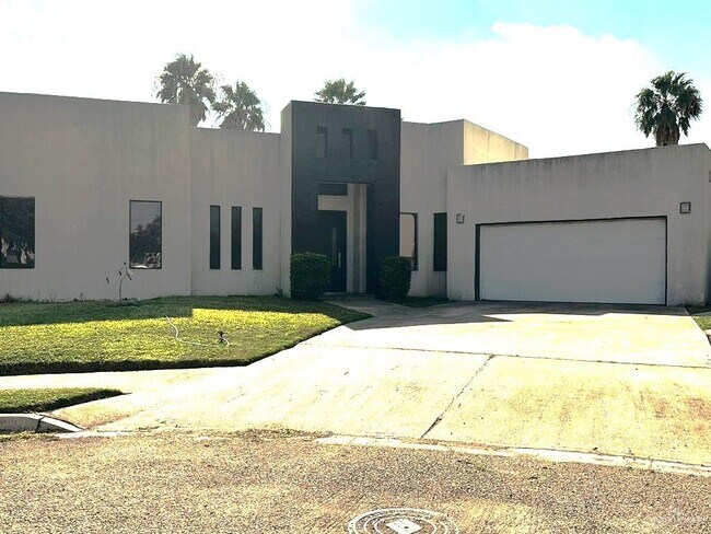 2037 S 45th St