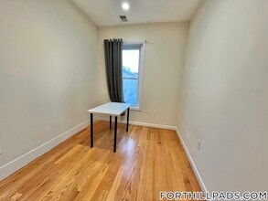 10 Moreland St in Boston, MA - Building Photo - Building Photo