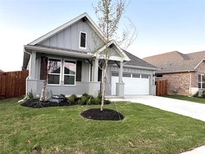1800 Sparrow St in Denton, TX - Building Photo - Building Photo