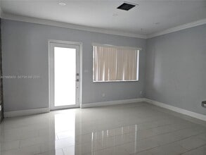 5816 SW 9th St in West Miami, FL - Building Photo - Building Photo