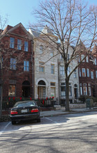 2330 Eutaw Pl in Baltimore, MD - Building Photo - Building Photo