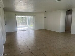 2203 Santiago Ave in Ft. Myers, FL - Building Photo - Building Photo
