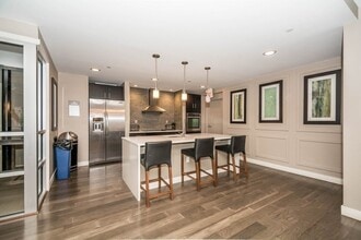 130 John St, Unit 130 John St - Unit 242 in Lowell, MA - Building Photo - Building Photo