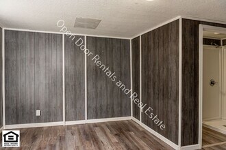 229 E William St in Kendallville, IN - Building Photo - Building Photo