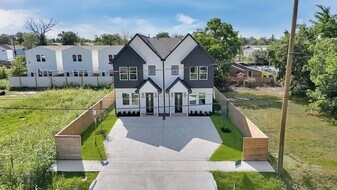 6726 Dumble St in Houston, TX - Building Photo