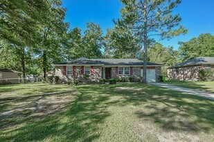 205 Bob White Ave in Hopkins, SC - Building Photo
