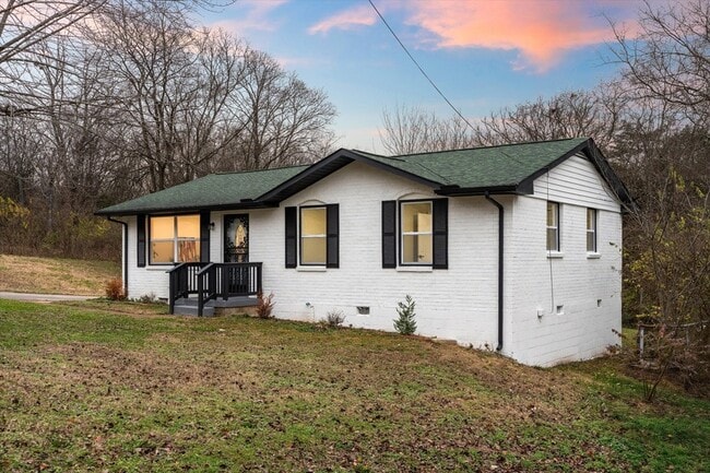 property at 2589 Bethwood Dr