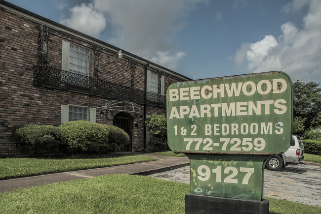 Beechwood Apartments in Houston, TX - Building Photo - Building Photo