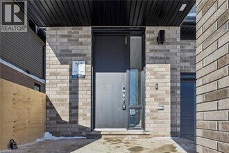 123 Manuel St in Stratford, ON - Building Photo - Building Photo