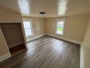 245 Mills St in Wadsworth, OH - Building Photo - Building Photo