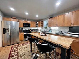 98 Cypress St, Unit 1 in Brookline, MA - Building Photo