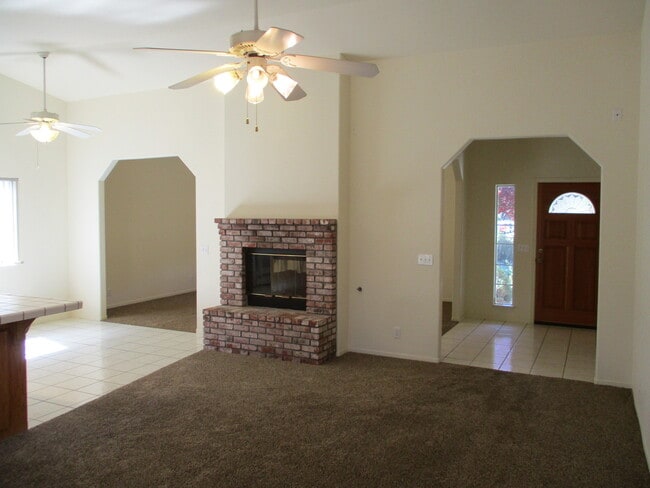 property at 1658 Albion Ct