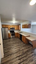 1321A NE 39th St, Unit 1327A