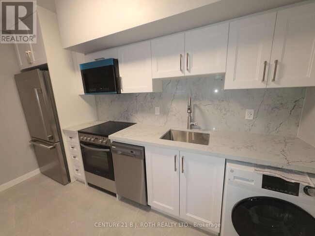 82 Albert St N in Orillia, ON - Building Photo - Building Photo