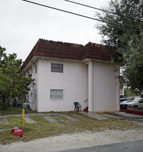 2970 SW 38th Ct in Miami, FL - Foto de edificio - Building Photo