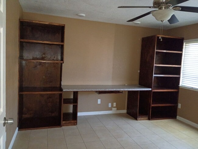 1432 Jackellen Ln in Modesto, CA - Building Photo - Building Photo