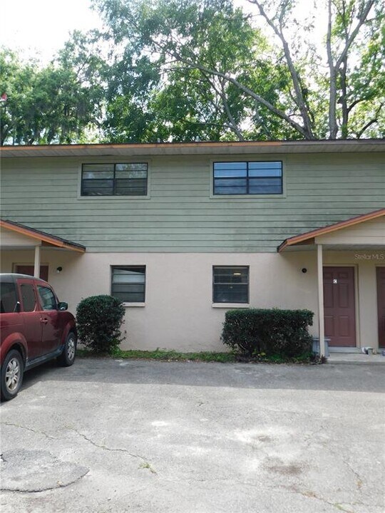 914 SW 59 Terrace in Gainesville, FL - Building Photo