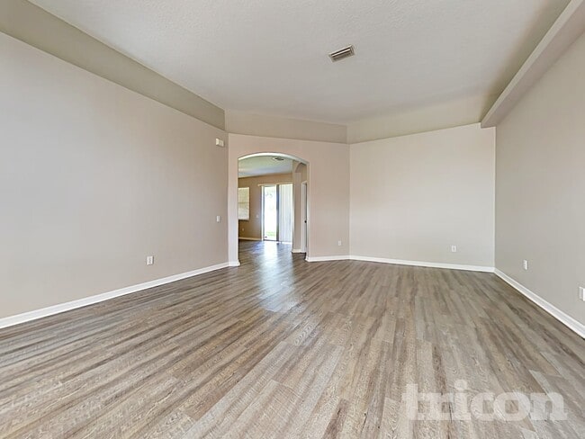 11417 Callaway Pond Dr in Riverview, FL - Foto de edificio - Building Photo