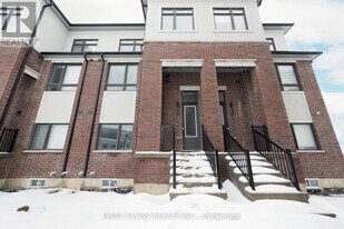 6 Honey Milk Ln in Richmond Hill, ON - Building Photo