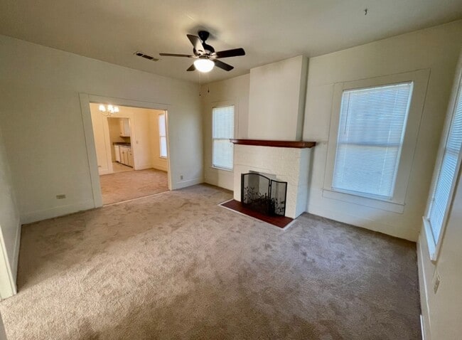 4606 Highland Ave in Beaumont, TX - Building Photo - Building Photo
