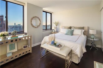 77 W 24th St-Unit -22-B in New York, NY - Building Photo - Building Photo