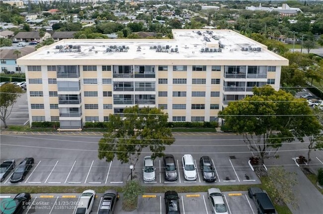 50 SW 3rd Ave in Boca Raton, FL - Building Photo - Building Photo