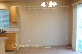 7313 178th St E in Puyallup, WA - Foto de edificio - Building Photo